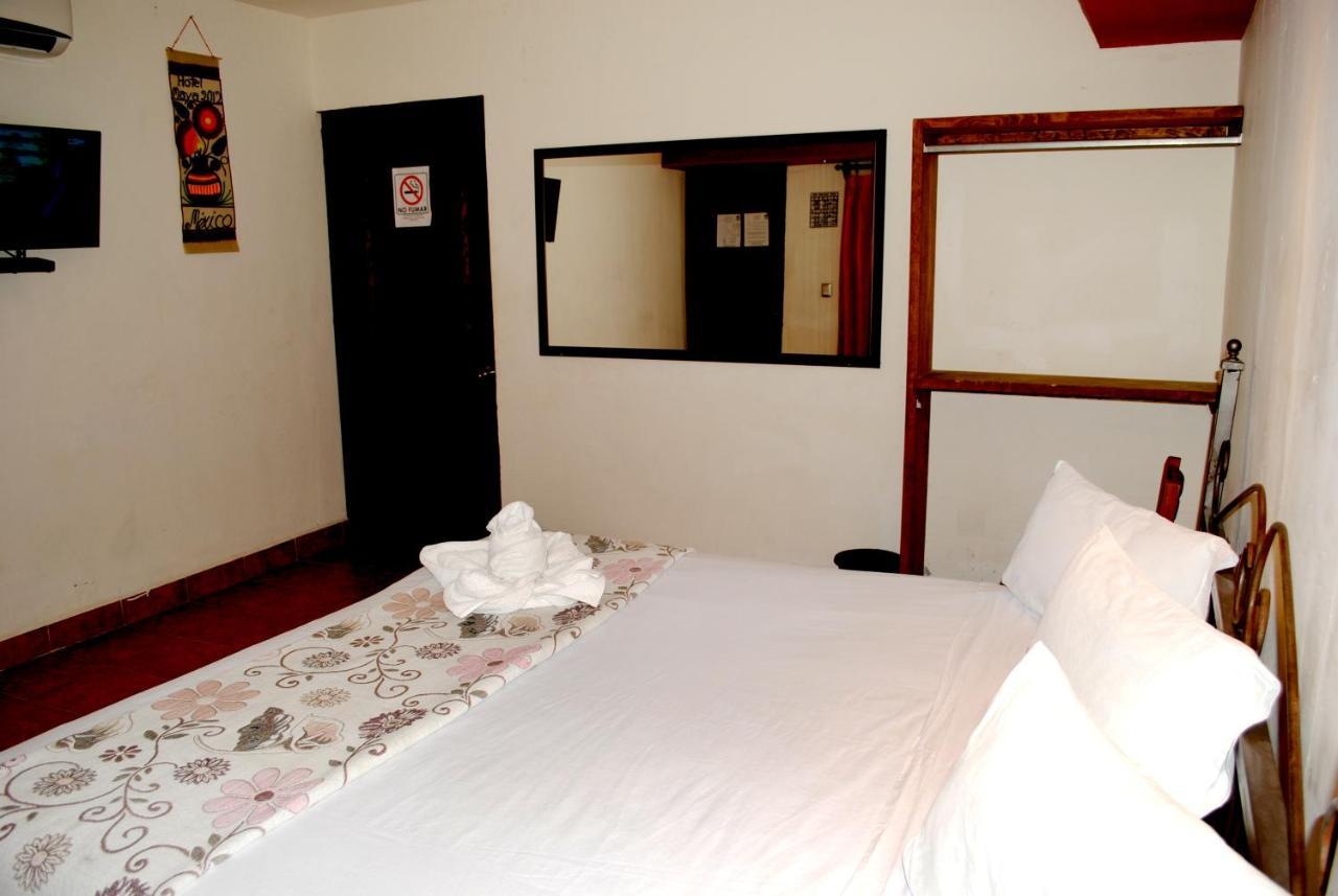 Hotel Maya 2012 อมาคูแซก ภายนอก รูปภาพ