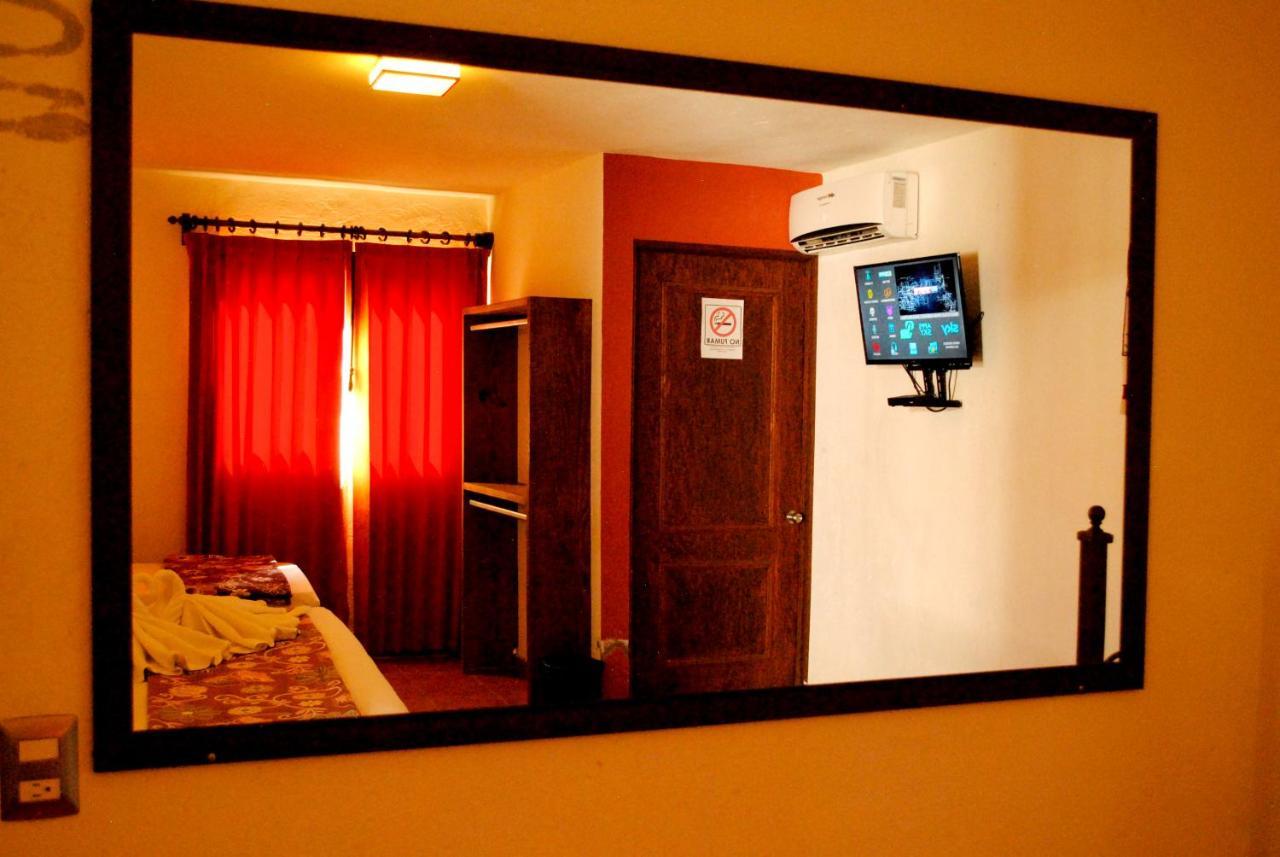 Hotel Maya 2012 อมาคูแซก ภายนอก รูปภาพ