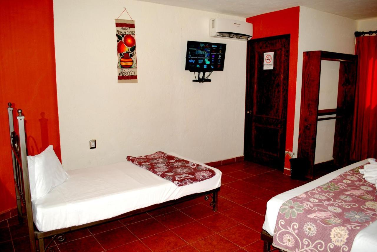 Hotel Maya 2012 อมาคูแซก ภายนอก รูปภาพ