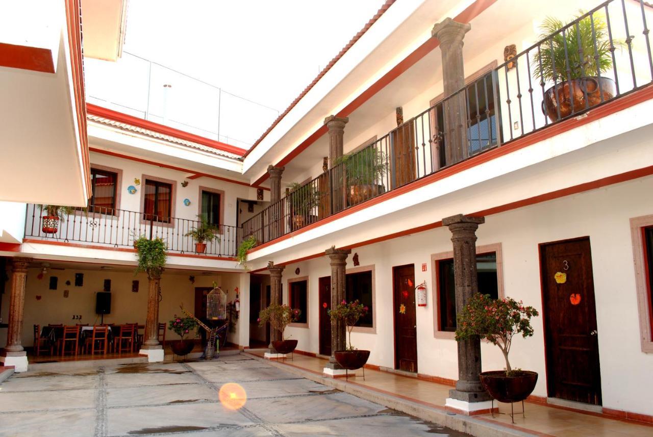 Hotel Maya 2012 อมาคูแซก ภายนอก รูปภาพ
